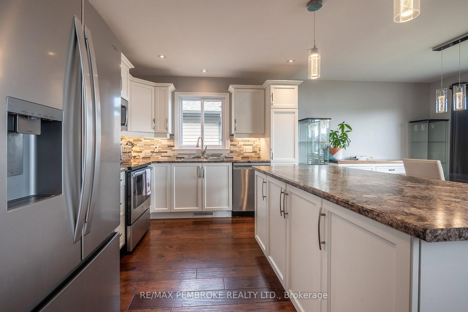 521 Gardner Crescent • Petawawa, ON photo 14