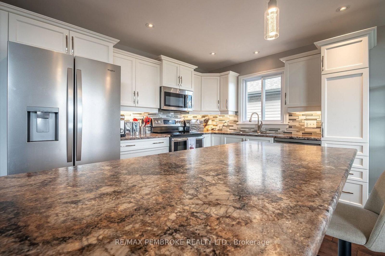 521 Gardner Crescent • Petawawa, ON photo 15