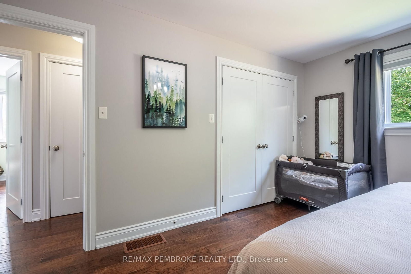 521 Gardner Crescent • Petawawa, ON photo 20