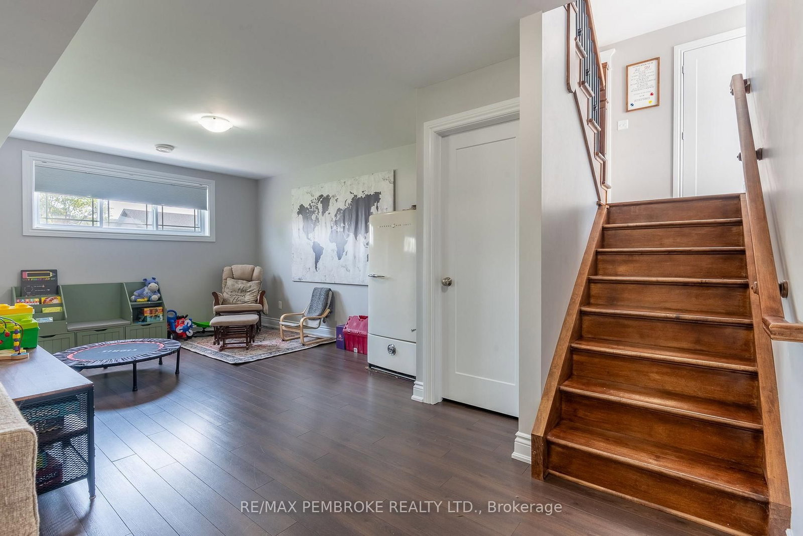 521 Gardner Crescent • Petawawa, ON photo 34
