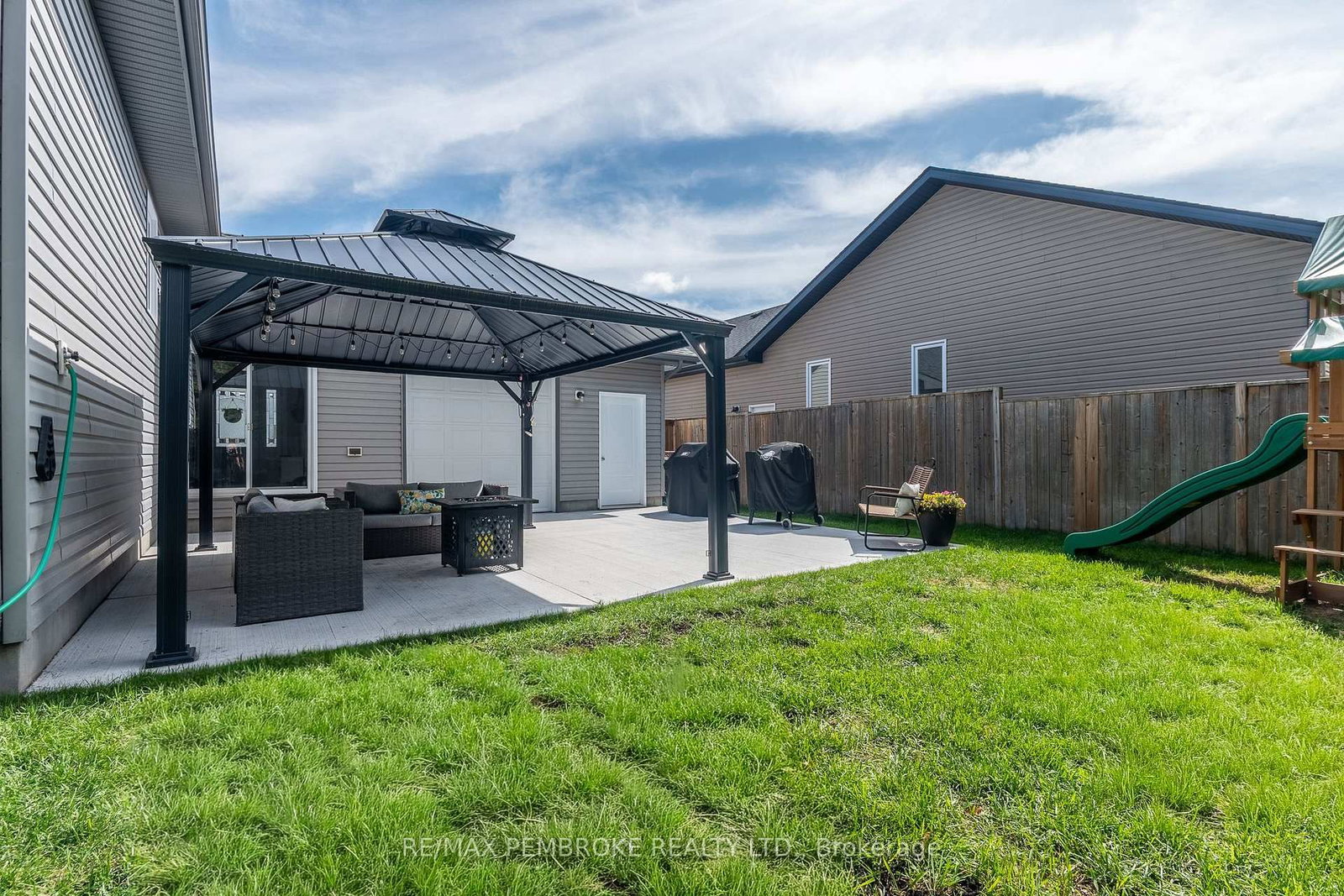 521 Gardner Crescent • Petawawa, ON photo 38