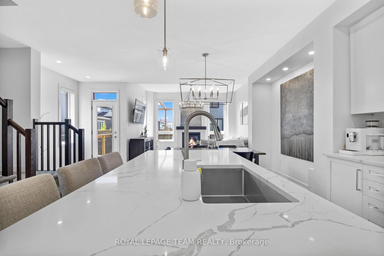 607 Edenwylde Drive • Stittsville, ON photo 10