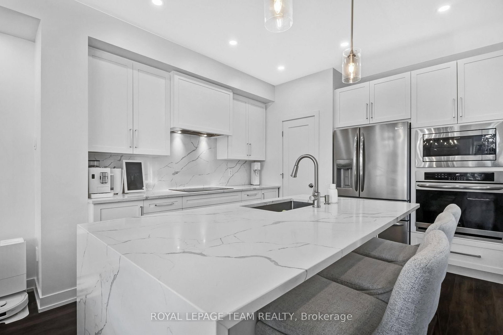 607 Edenwylde Drive • Stittsville, ON photo 12