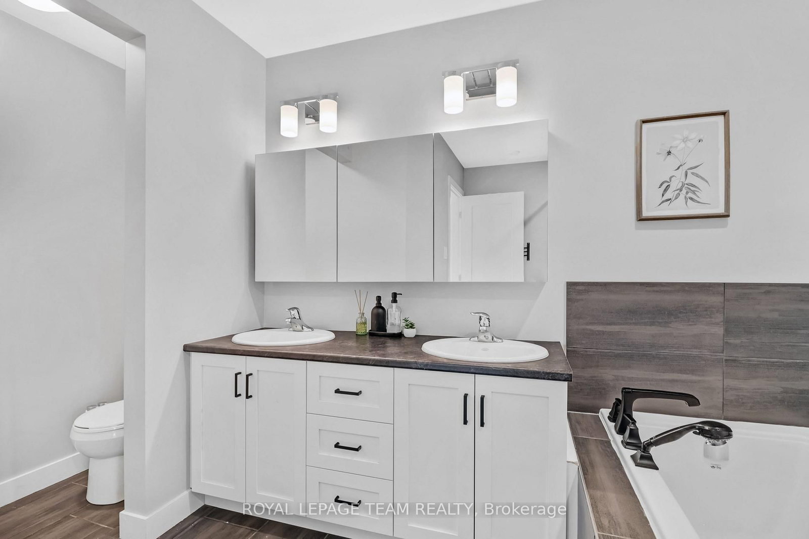 607 Edenwylde Drive • Stittsville, ON photo 22