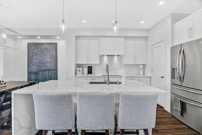 607 Edenwylde Drive • Stittsville, ON photo 8