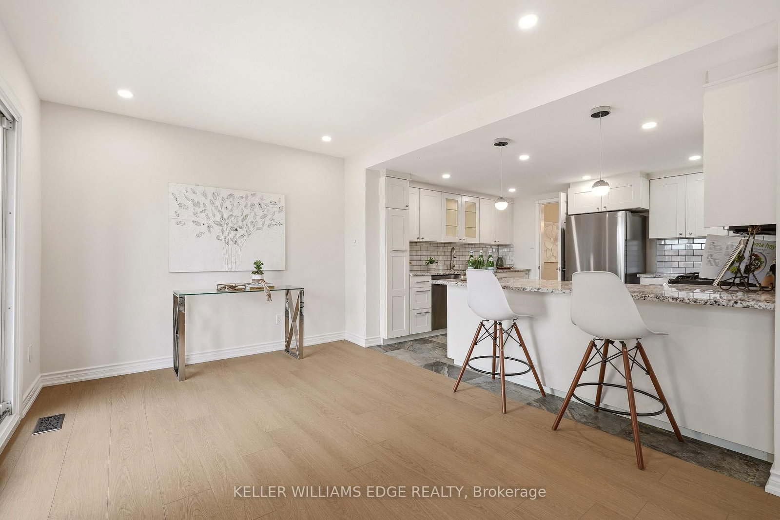 14 Harbour Drive • Hamilton, ON photo 12