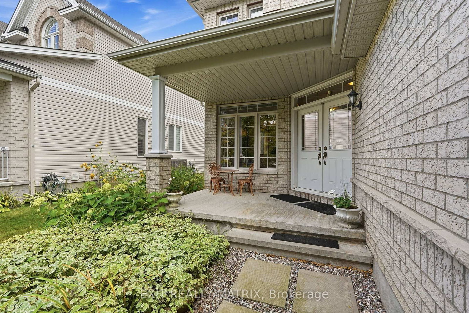 2310 Glandriel Crescent • Orleans, ON photo 3