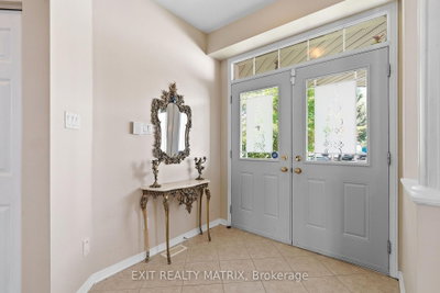 2310 Glandriel Crescent • Orleans, ON photo 5