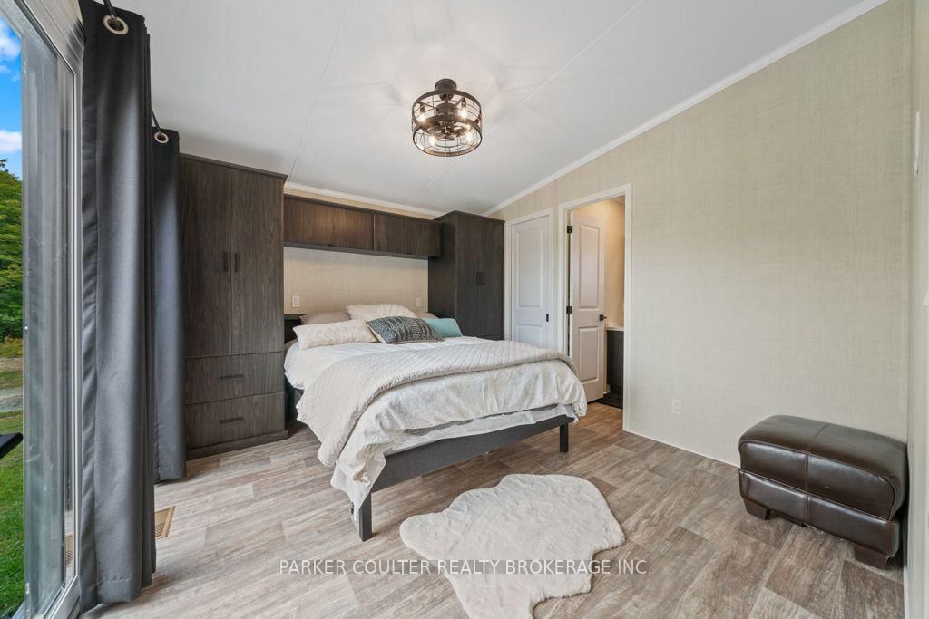 1366 Rosseau Lake Rd 2 • Muskoka Lakes, ON photo 12
