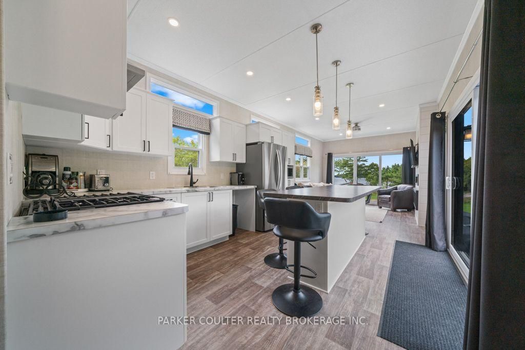 1366 Rosseau Lake Rd 2 • Muskoka Lakes, ON photo 7