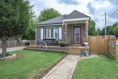 1345 Trafalgar Street • London East, ON photo 2