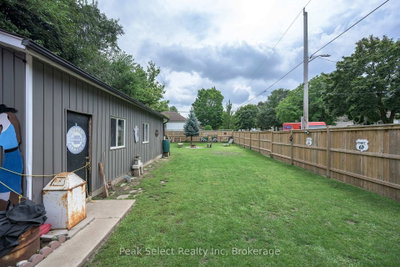 1345 Trafalgar Street • London East, ON photo 9