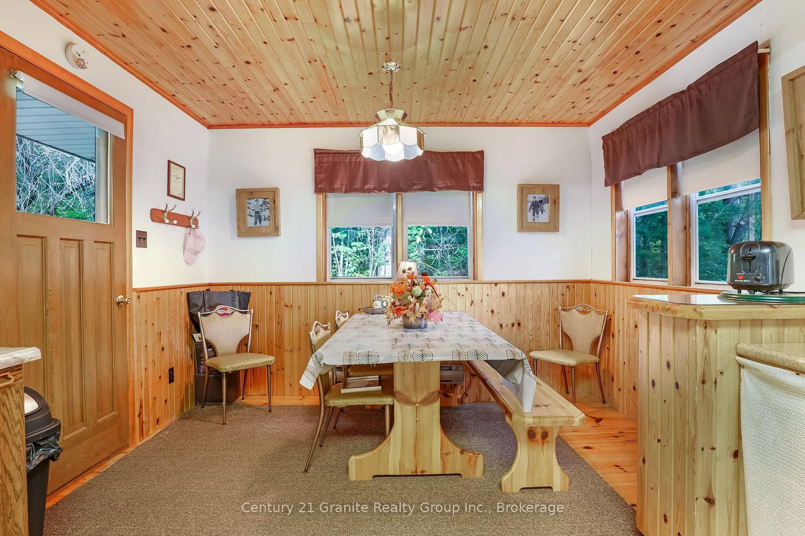 29792 Highway 60 • South Algonquin, ON photo 10