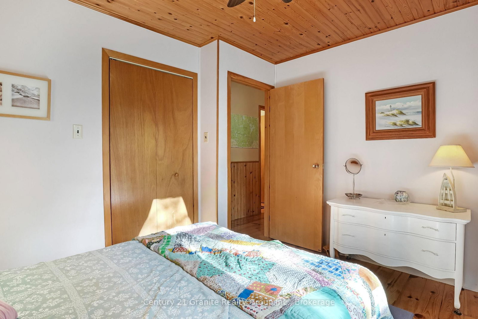 29792 Highway 60 • South Algonquin, ON photo 13