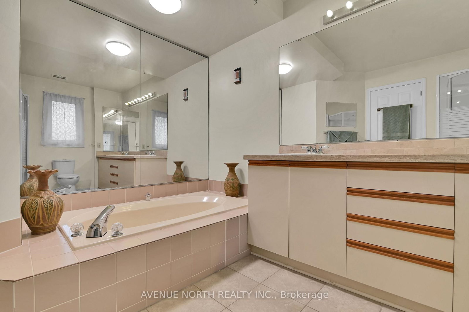 48 Hackett Street • Ottawa, ON photo 20