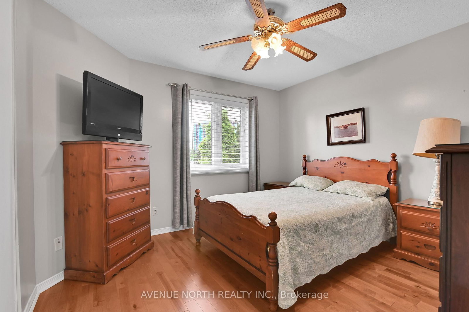 48 Hackett Street • Ottawa, ON photo 24
