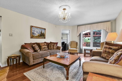 48 Hackett Street • Ottawa, ON photo 8