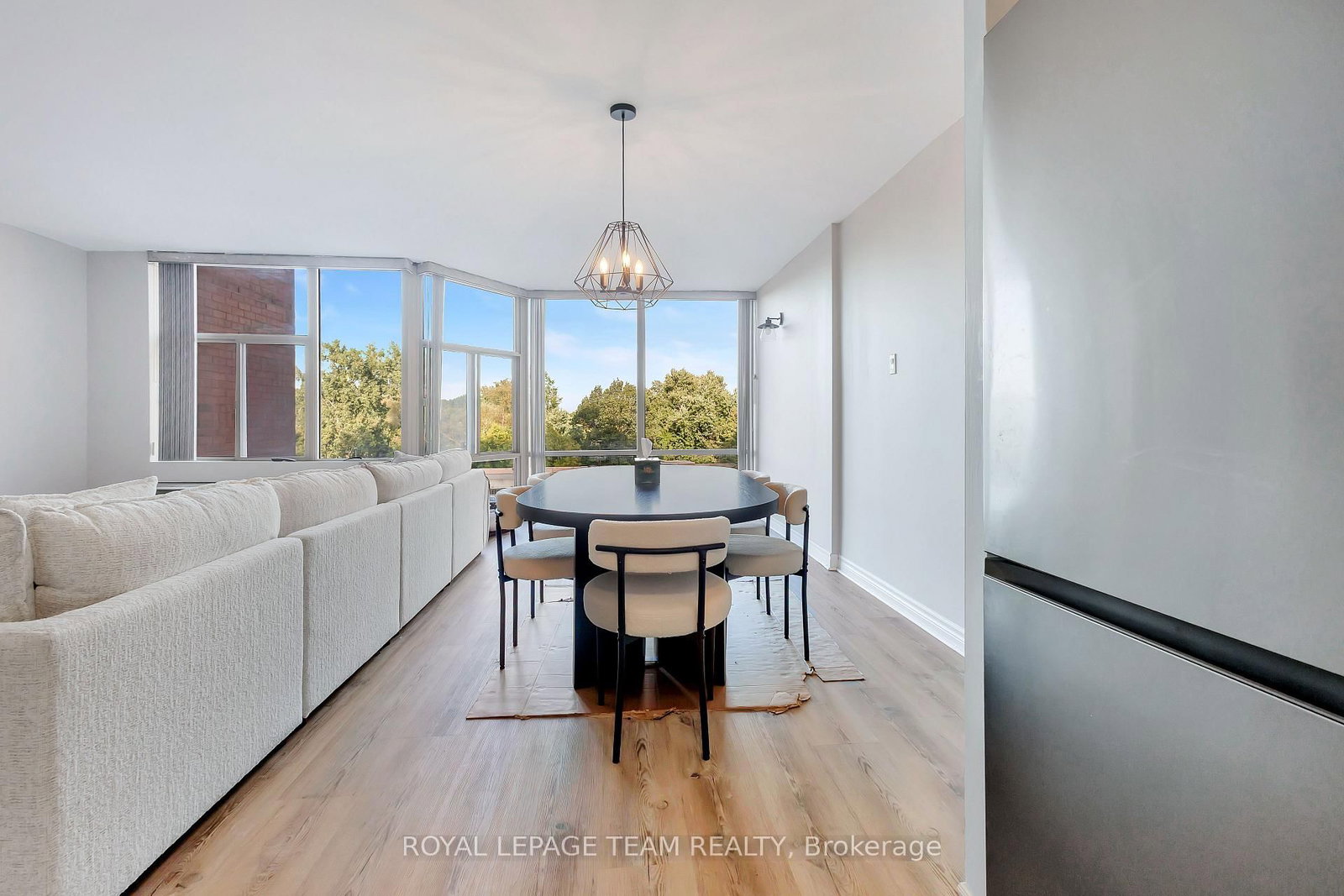 2759 Carousel Crescent • #501 • Ottawa, ON photo 11