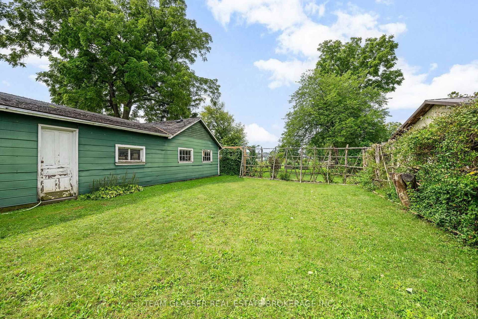 151 MAIN Street • North Middlesex, ON photo 4