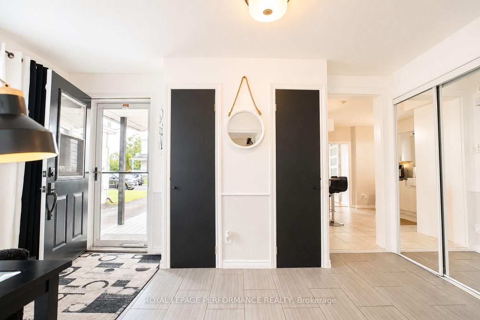 332 Catherine Street • Hawkesbury, ON photo 3
