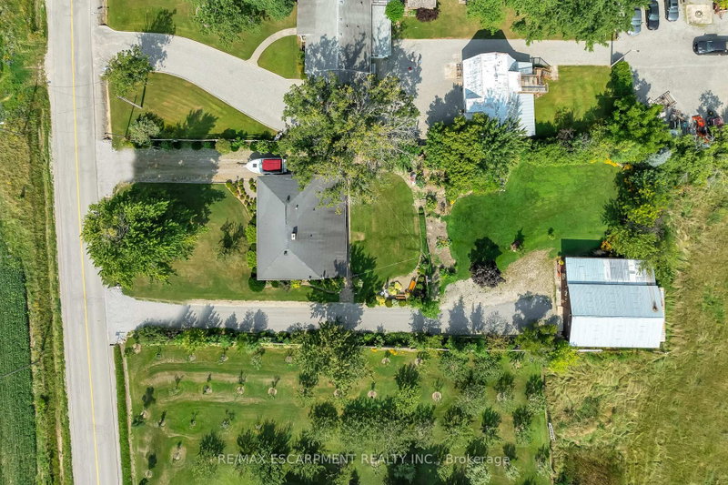609 Green Mountain Road E