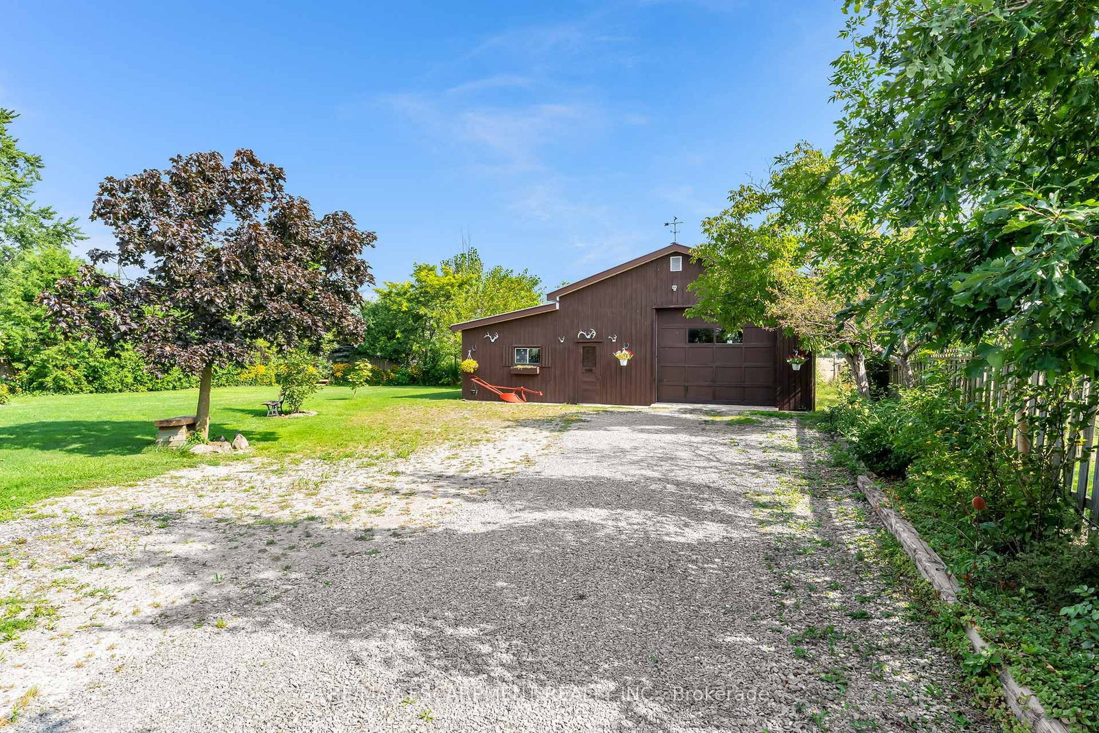609 Green Mountain Road E • Hamilton, ON photo 24