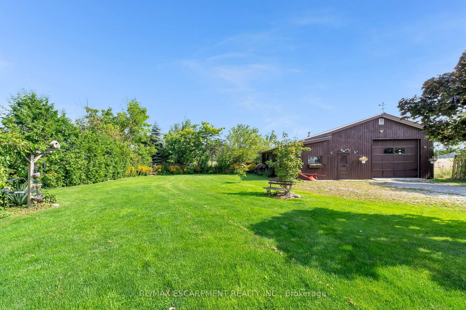 609 Green Mountain Road E • Hamilton, ON photo 25