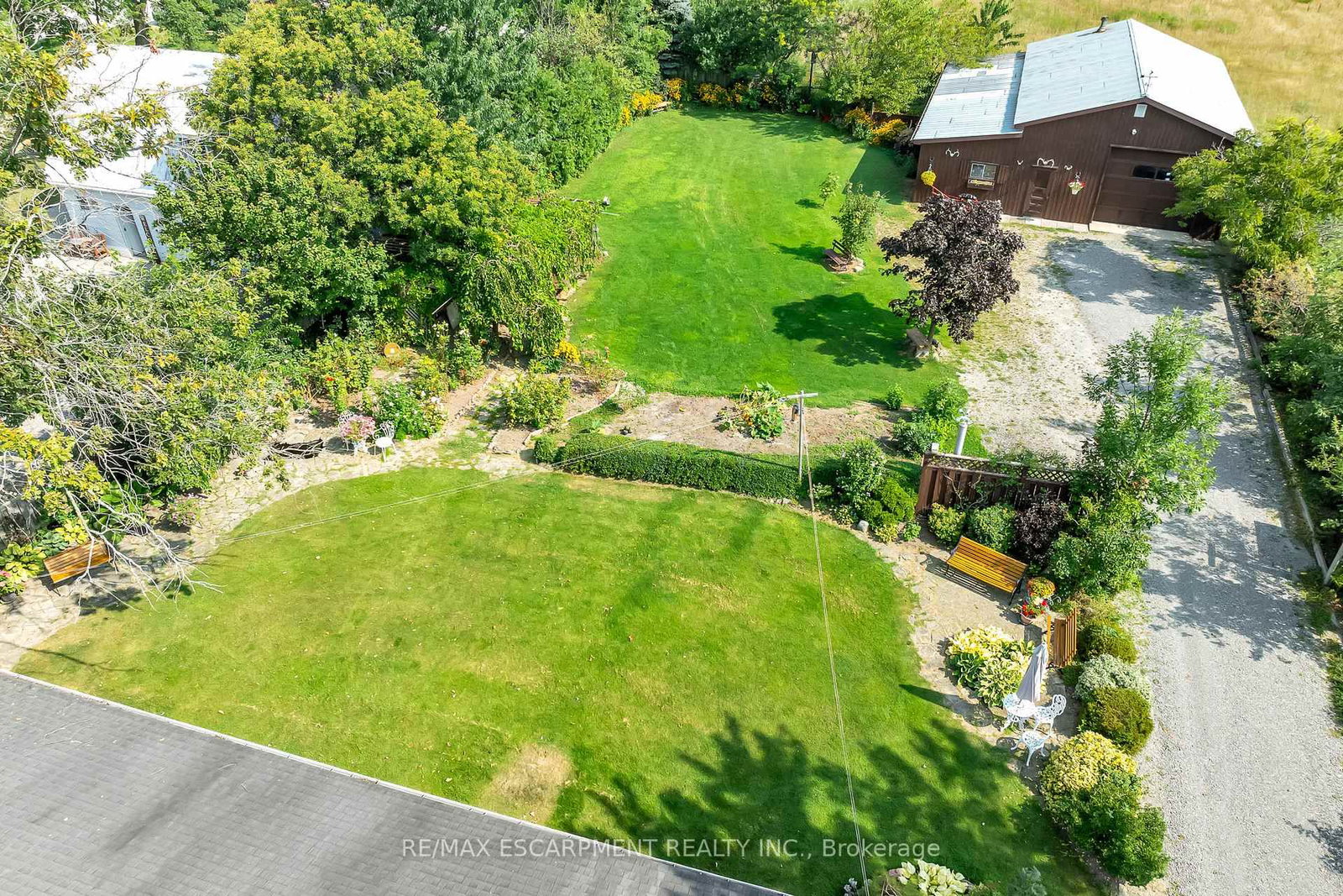 609 Green Mountain Road E • Hamilton, ON photo 27