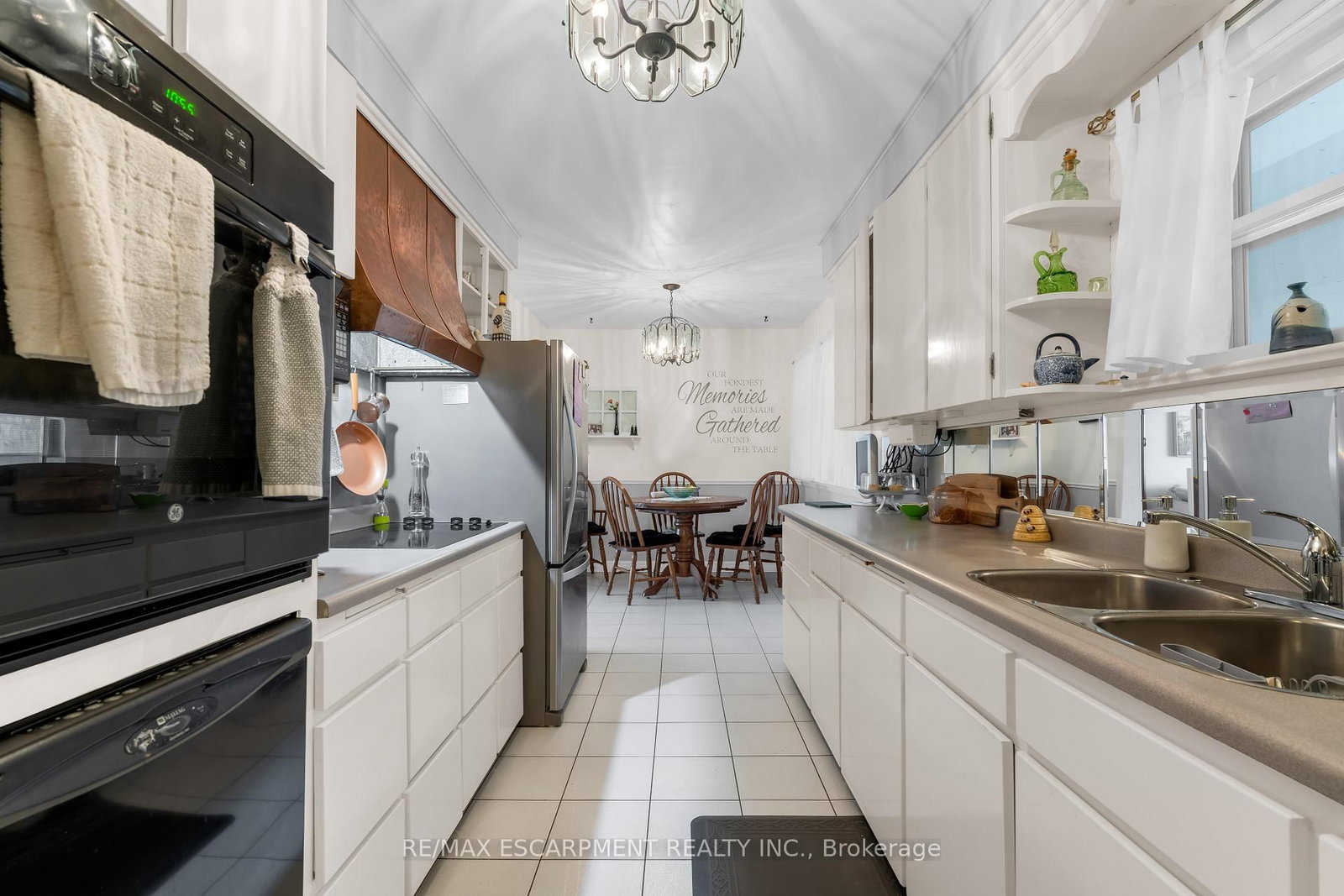 609 Green Mountain Road E • Hamilton, ON photo 8