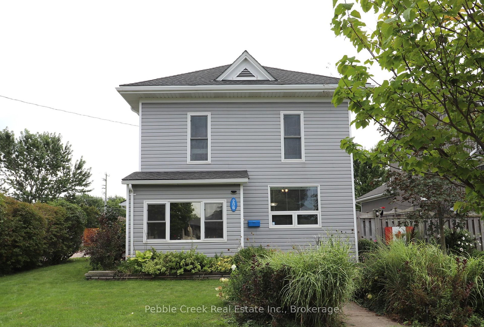 Detached House for sale at 206 Picton Street, Goderich, Ontario, N7A 1J8 - Goderich (Town) - MLS: X13750998