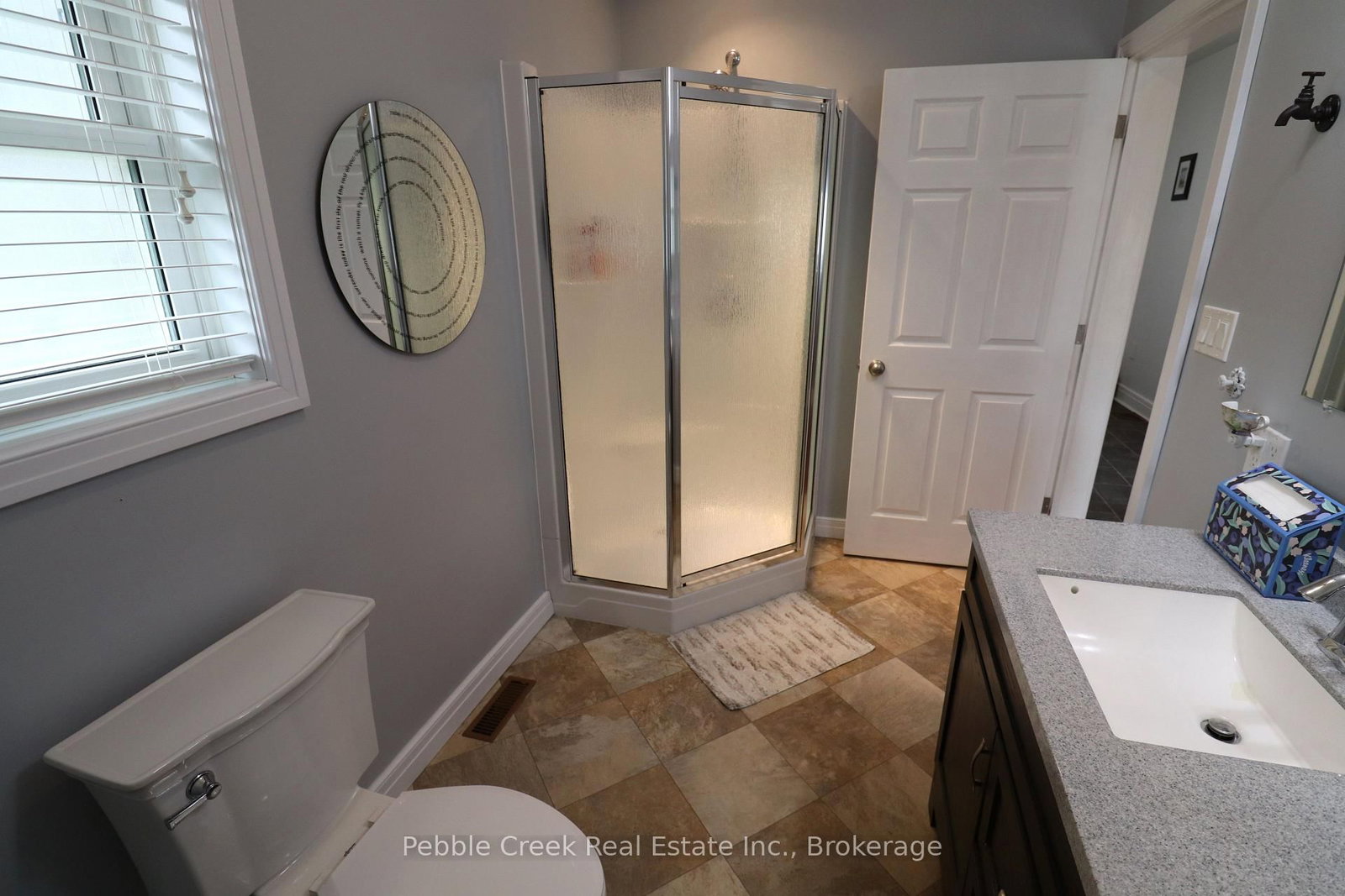 206 Picton Street E • Goderich, ON photo 15
