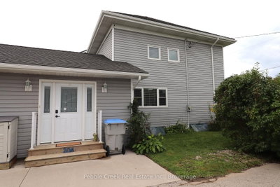 206 Picton Street E • Goderich, ON photo 4