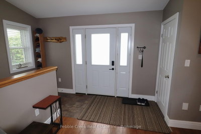 206 Picton Street E • Goderich, ON photo 6