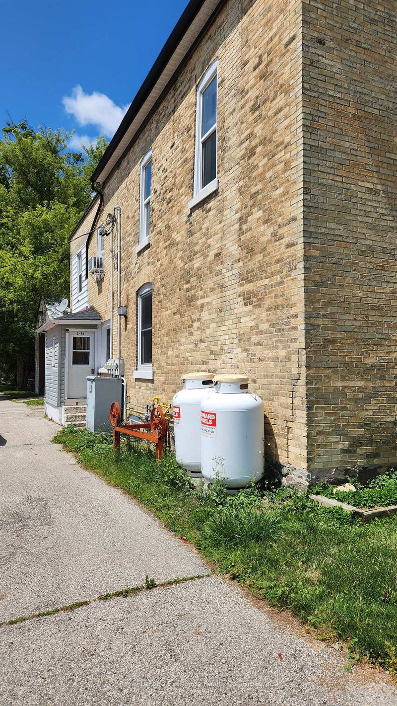 77 Huron Street