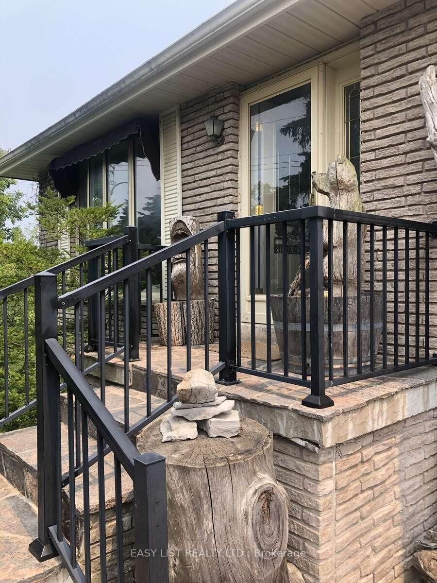 456 Old Surrey Lane • Kawartha Lakes, ON photo 3