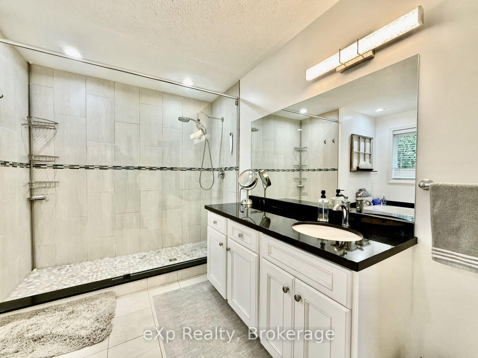 3 GRAY Court • South Bruce, ON photo 21