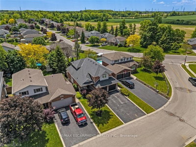 6 Scottswood Lane • Haldimand, ON photo 3