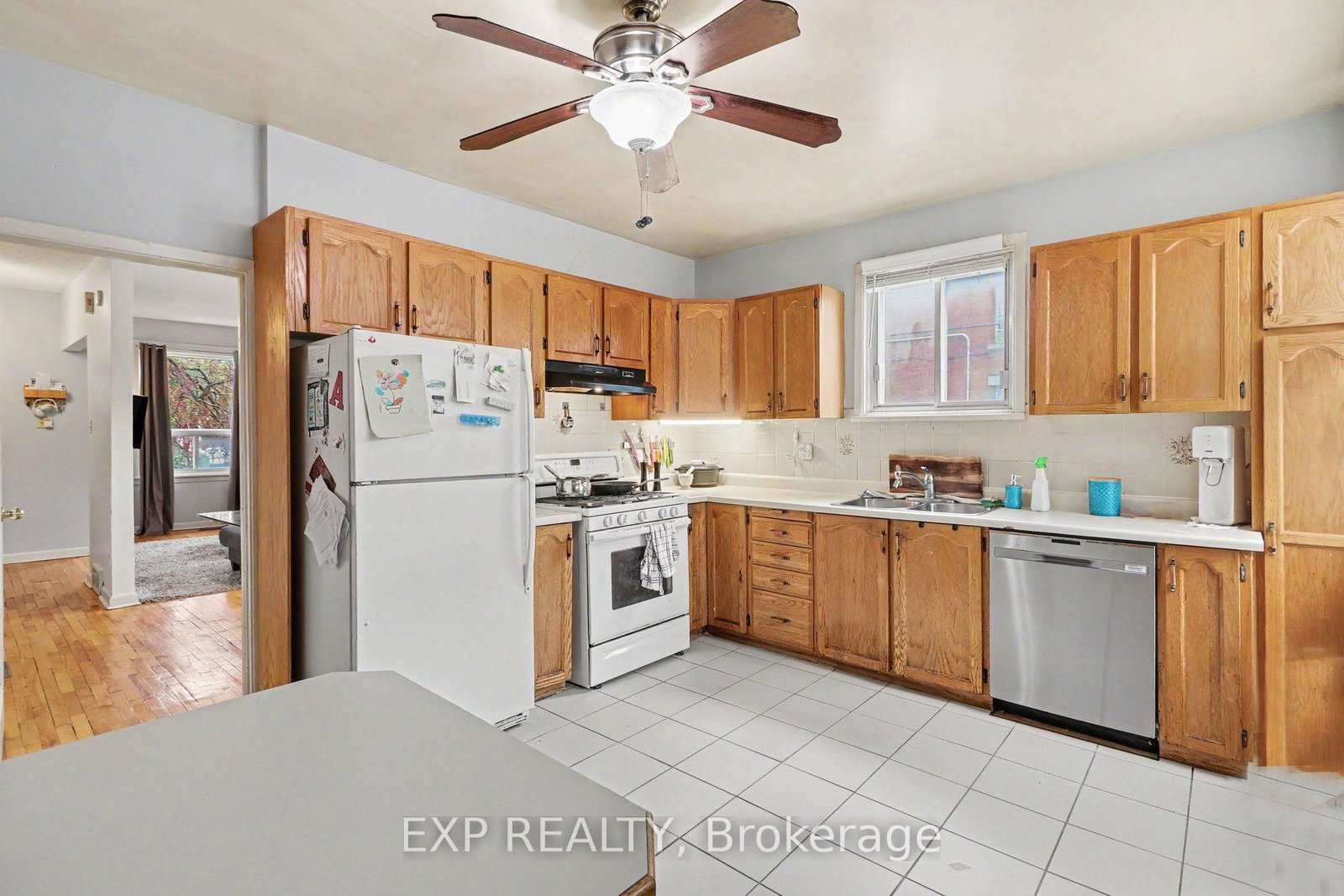 109 Hopewell Avenue • Ottawa, ON photo 12