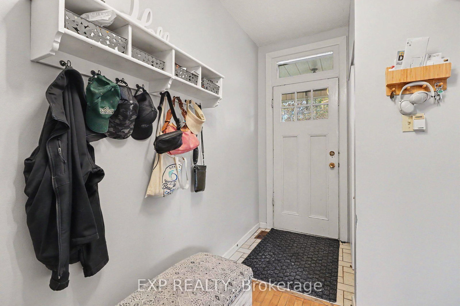 109 Hopewell Avenue • Ottawa, ON photo 3