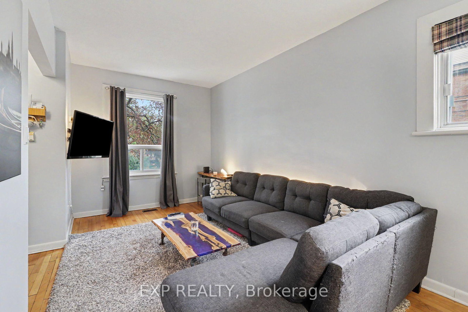 109 Hopewell Avenue • Ottawa, ON photo 5