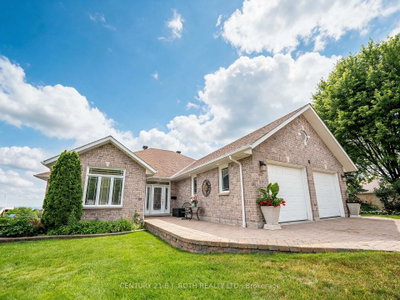 6 Mapleview Place • North Bay, ON photo 2