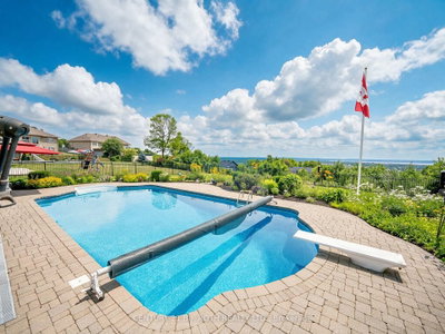 6 Mapleview Place • North Bay, ON photo 4