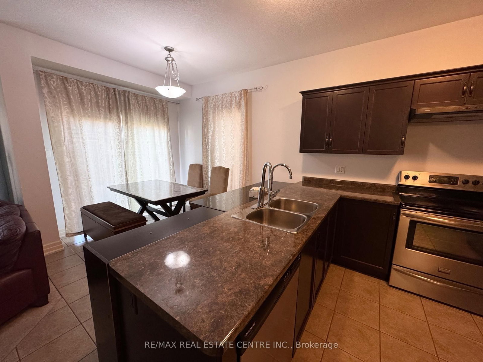 32 Hodgson Drive • Guelph, ON photo 10