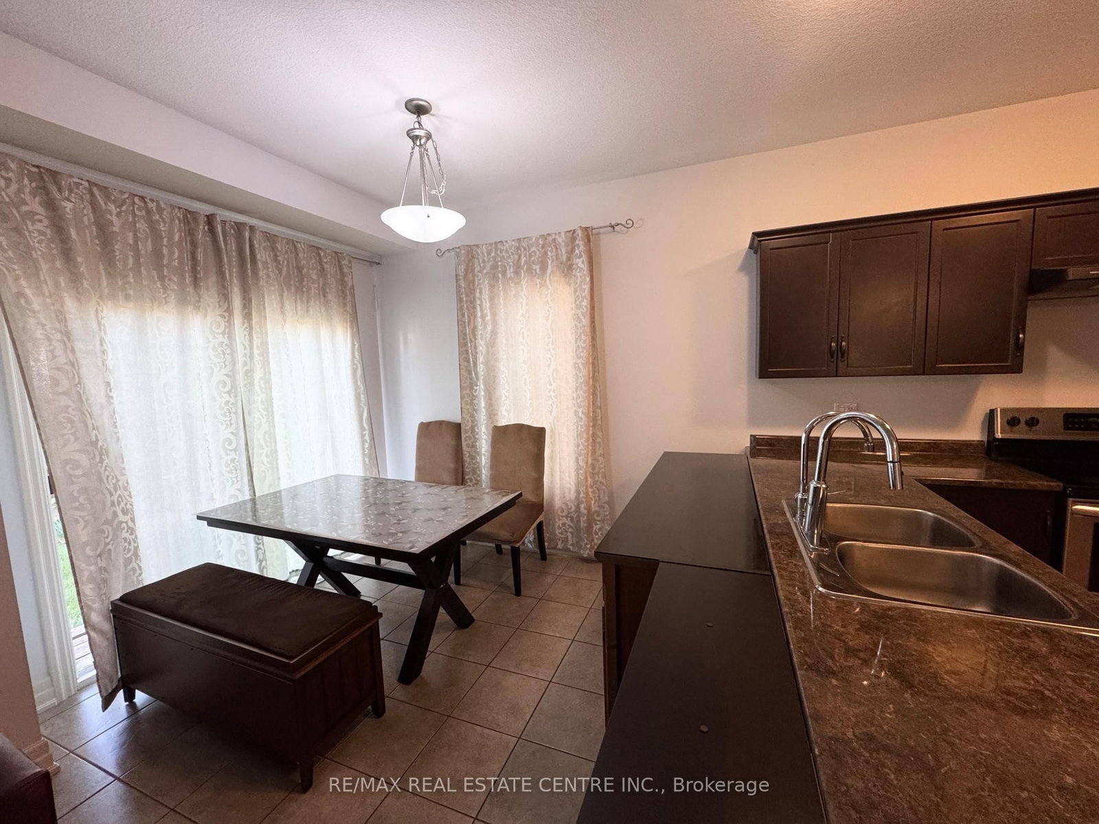 32 Hodgson Drive • Guelph, ON photo 12