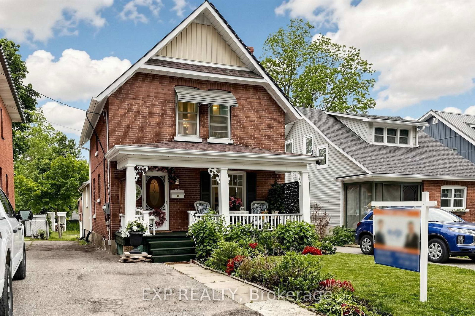 28 Simcoe Street • Kawartha Lakes, ON photo 2