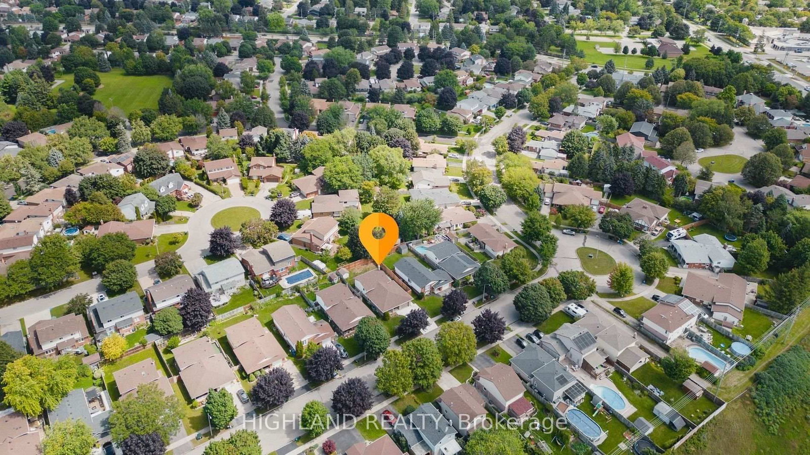 182 Foxhunt Road • Waterloo, ON photo 3