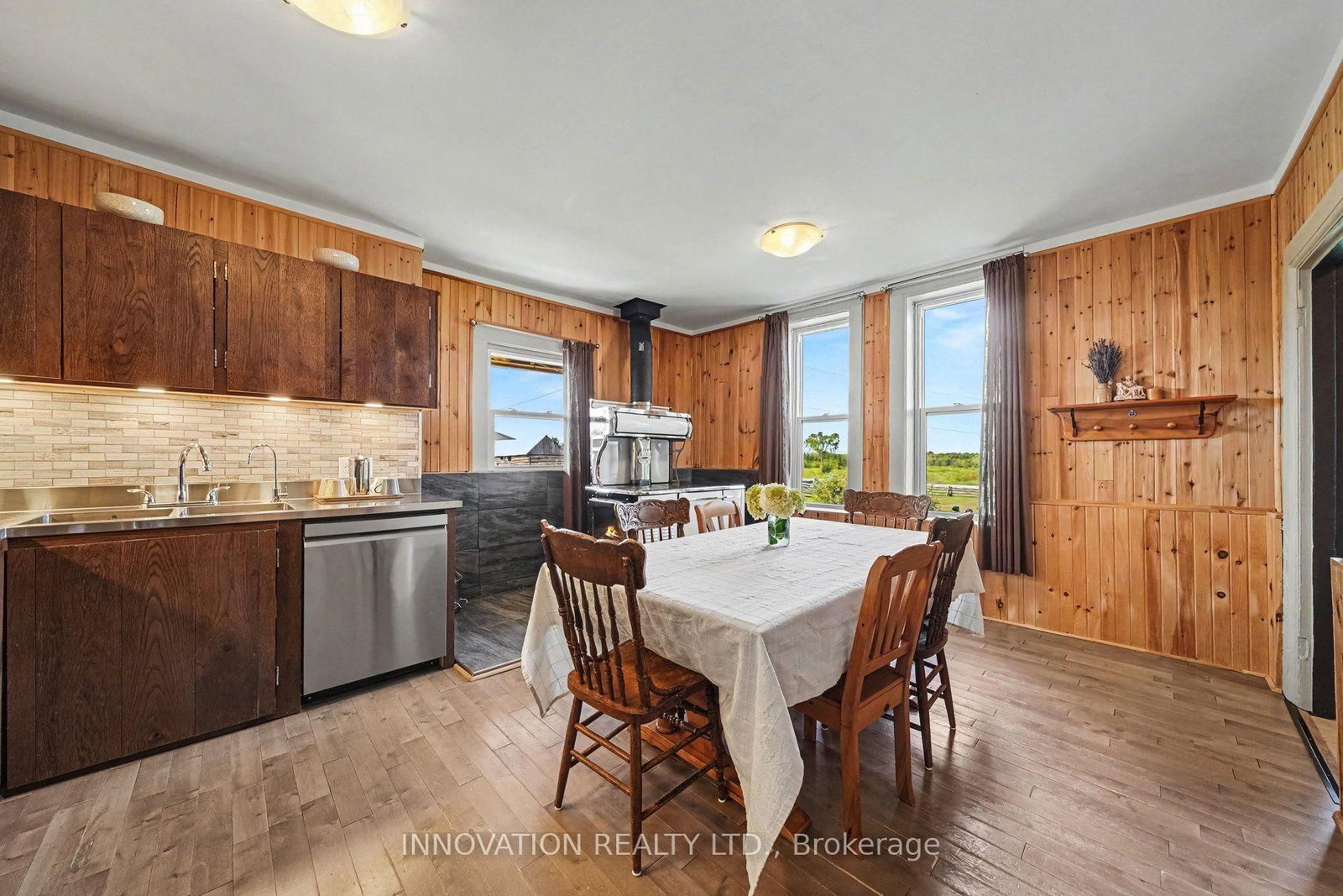 649 Upper Dwyer Hill Road • Almonte, ON photo 8