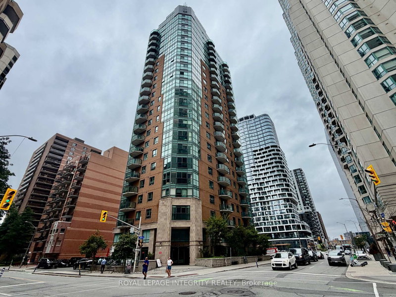 505 - 445 Laurier Avenue W
