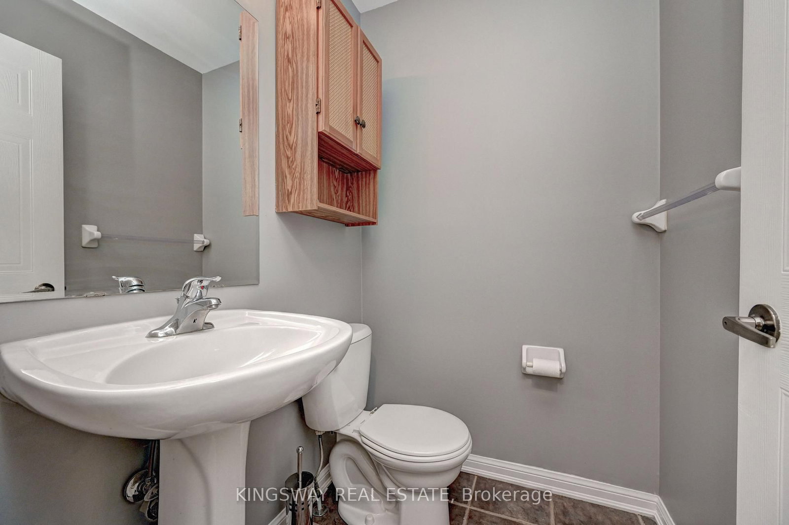 103 Blackbird Circle • Cambridge, ON photo 20
