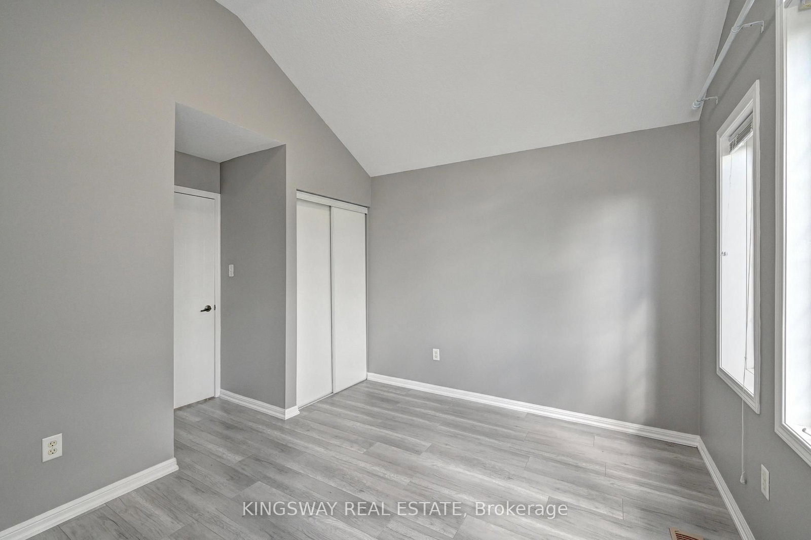 103 Blackbird Circle • Cambridge, ON photo 30
